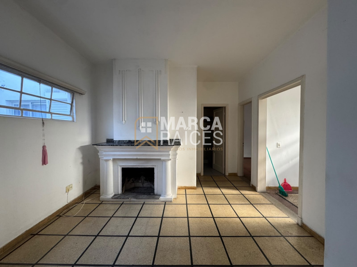 Venta Apartamento 2 Dormitorios 1 Baño Primer Piso por Escalera Pocitos Montevideo - Widok 4