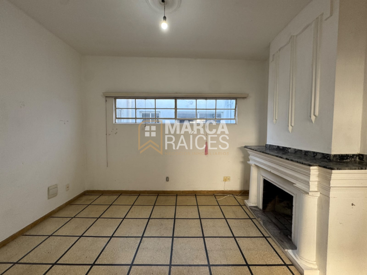 Venta Apartamento 2 Dormitorios 1 Baño Primer Piso por Escalera Pocitos Montevideo - Widok 2