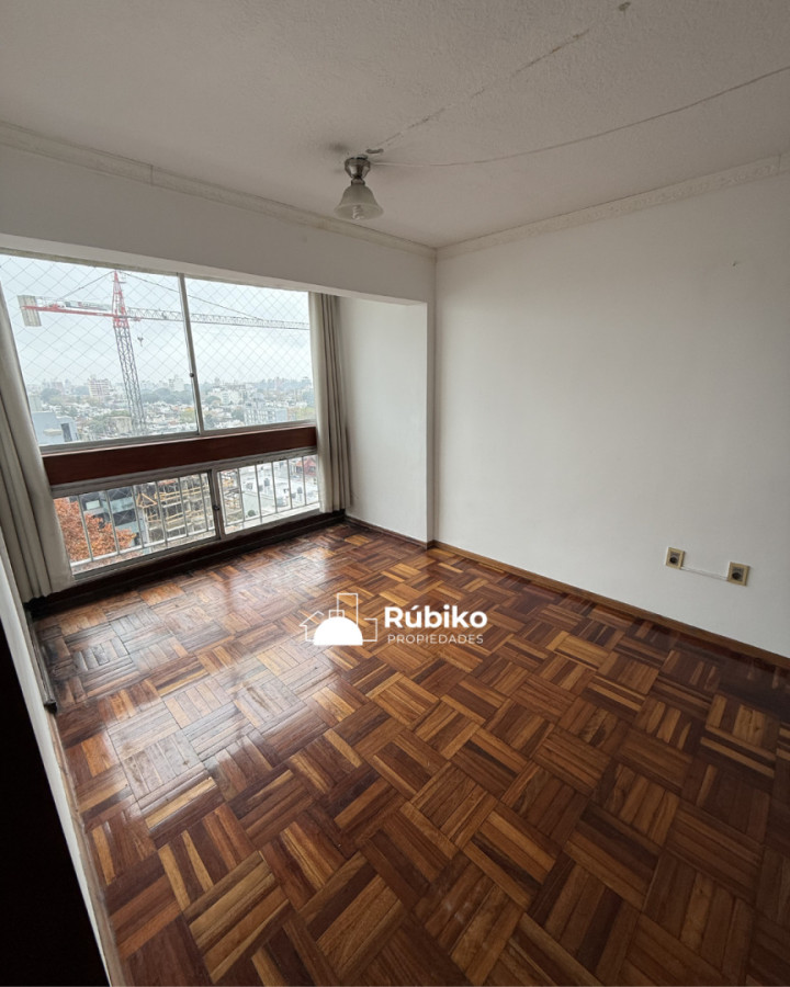 Apto al Frente Dos dormitorios, piso alto y vista al oeste - Widok 3