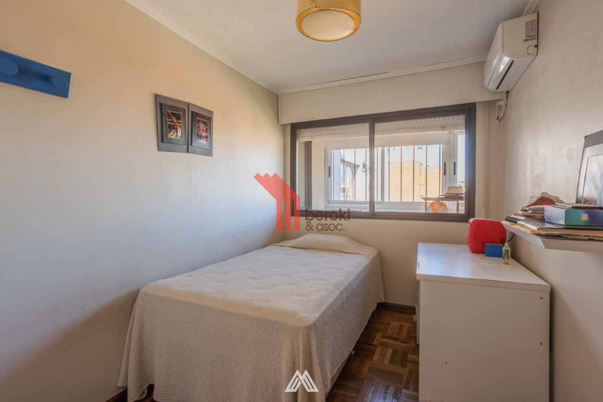 Venta apartamento 4 dormitorios en Pocitos balcón, estar, terraza lavadero serv completo - Vista 6