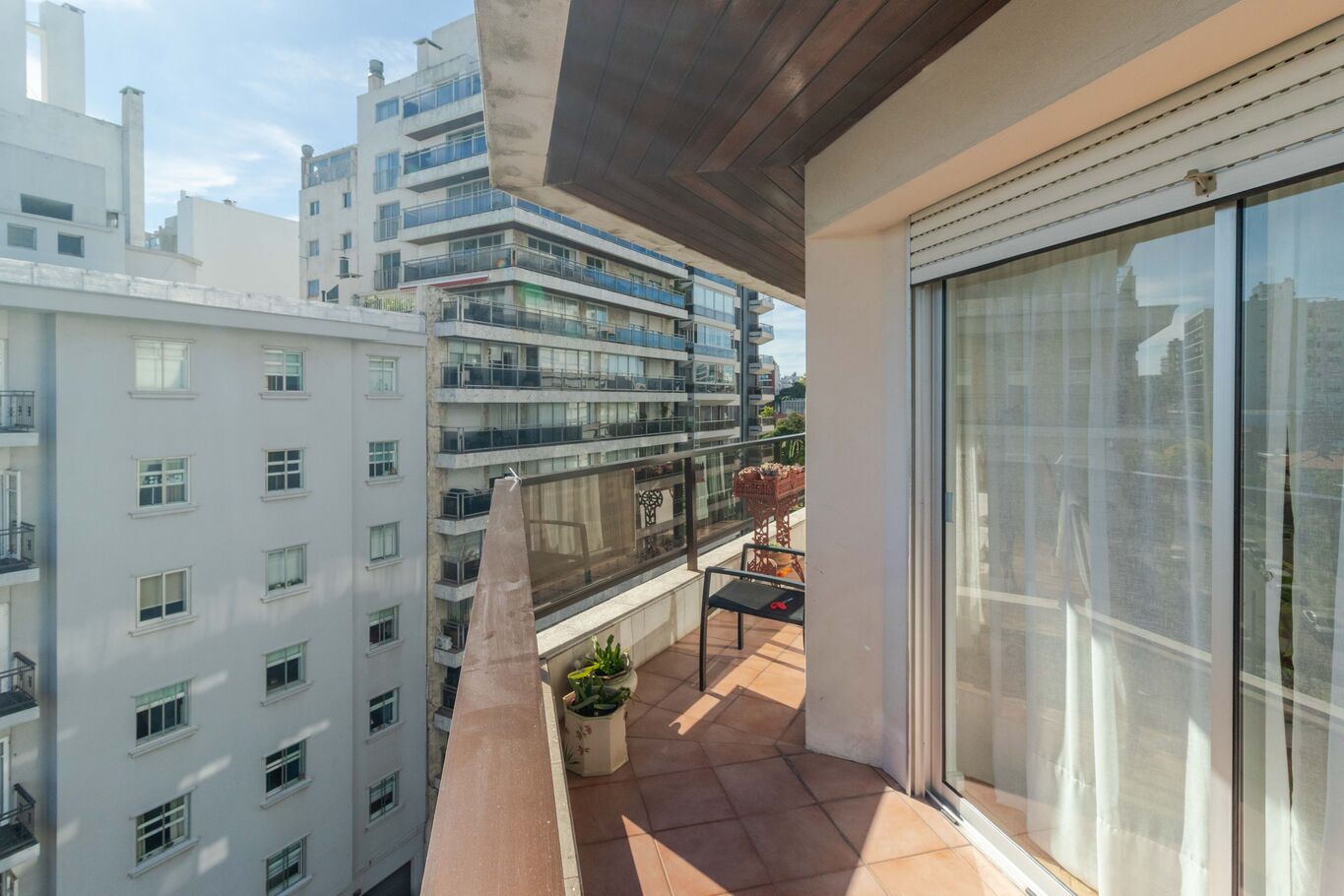 Venta de apartamento 3 dormitorios con garage - Punta carretas a pasos del mar - Mehr