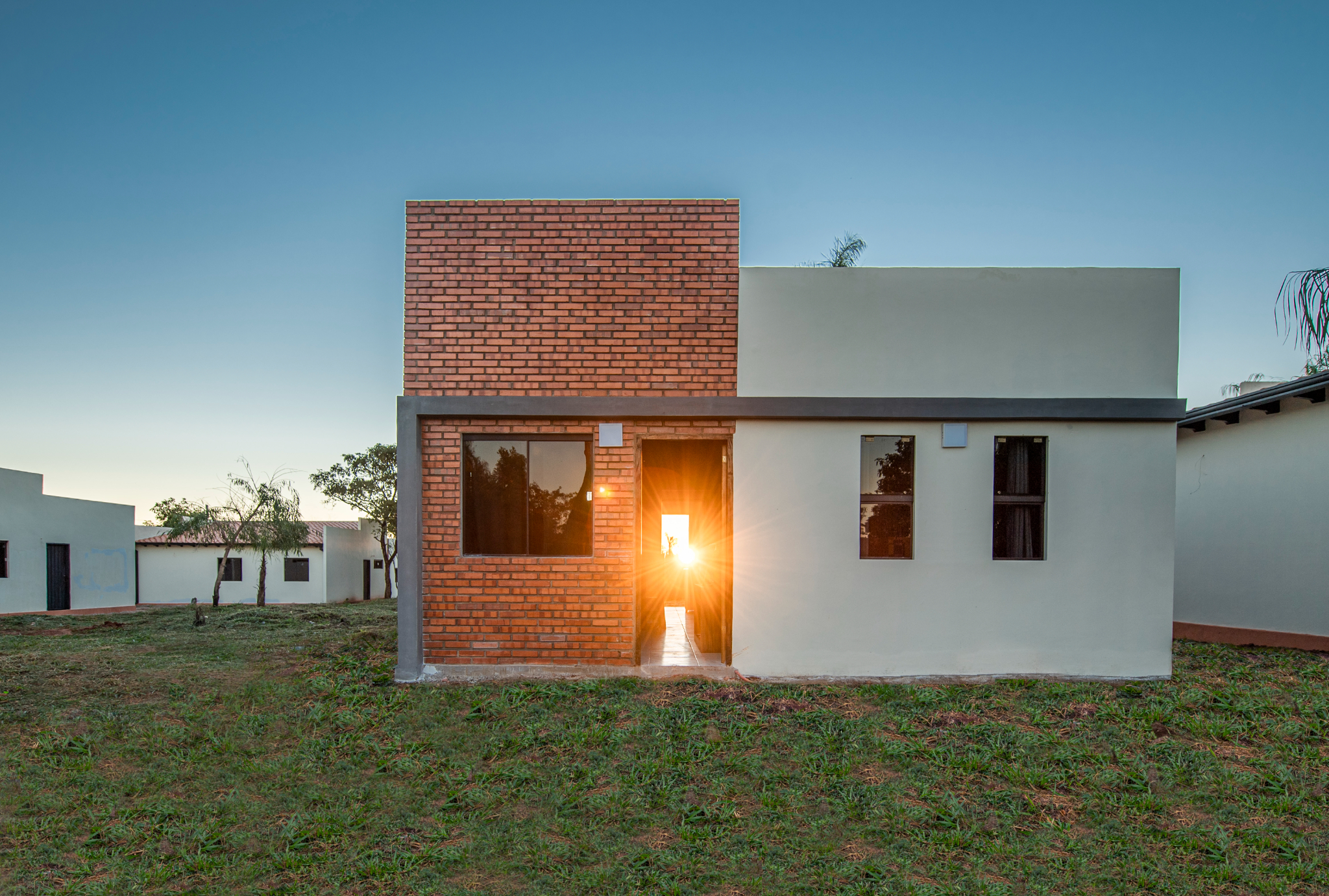 Venta de Casas baratas de 2 dormitorios En construcción en Paraguay -  