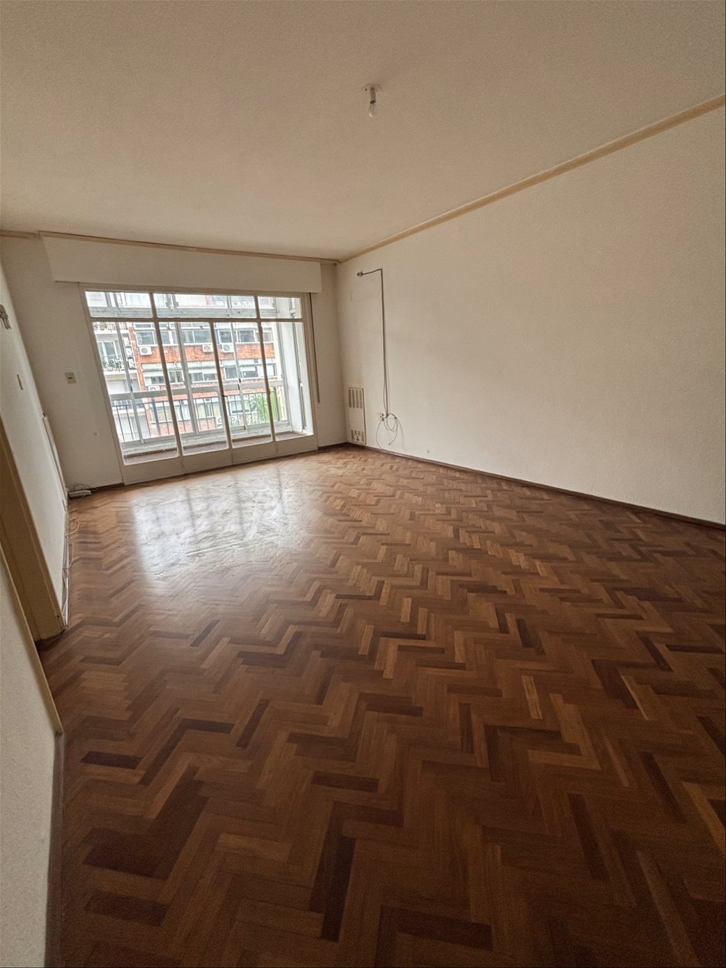 Venta apartamento Pocitos 2 dormitorios con garaje - Vista 3