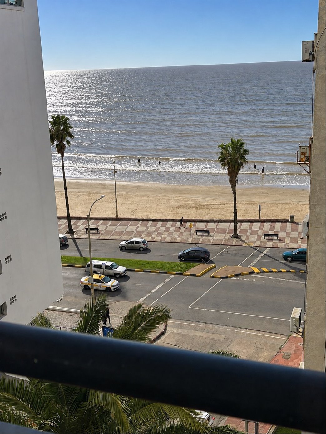 Venta apartamento Pocitos 2 dormitorios con garaje - Altro