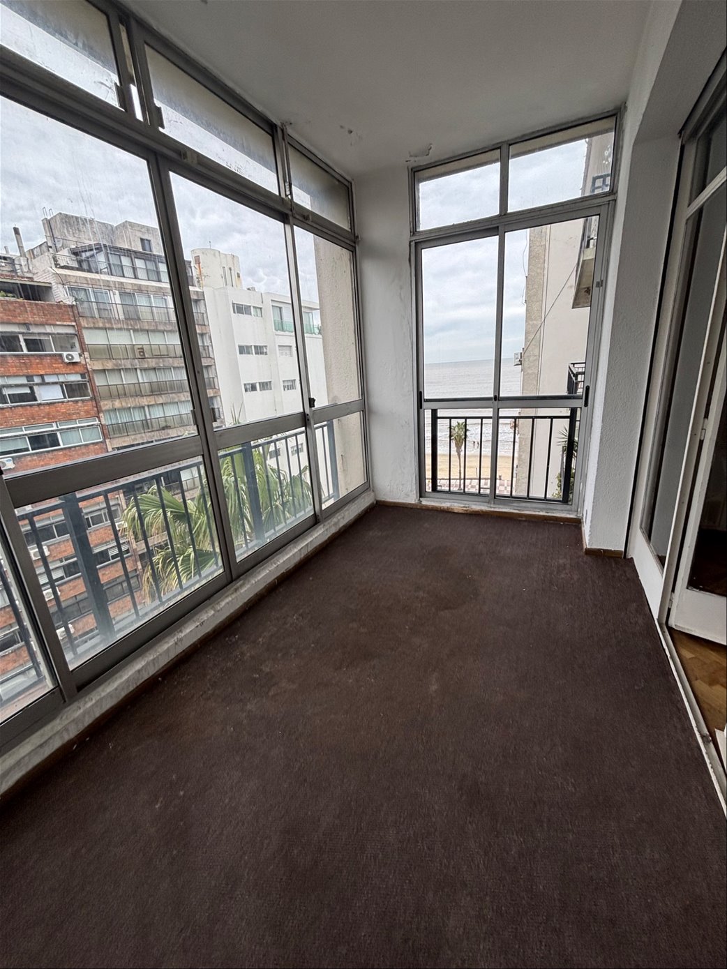 Venta apartamento Pocitos 2 dormitorios con garaje - Vista 6