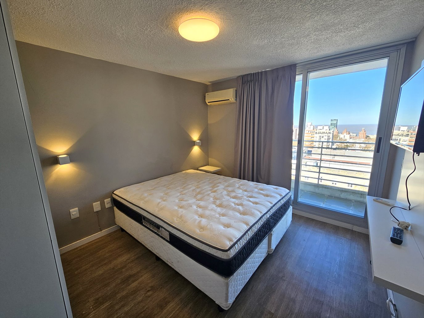 Apartamento amoblado Un Dormitorio En Centro Sur con vista - Bild 6