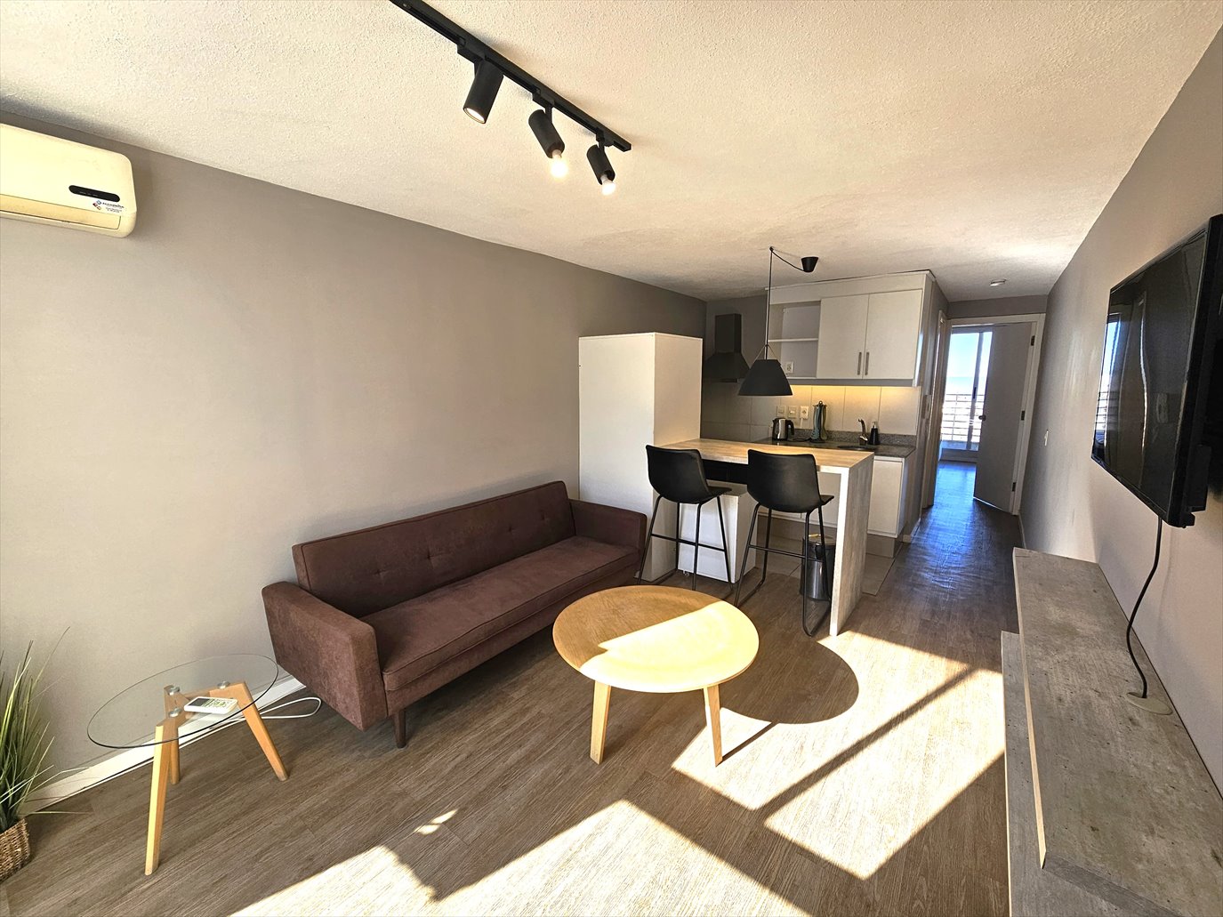 Apartamento amoblado Un Dormitorio En Centro Sur con vista - Bild 2