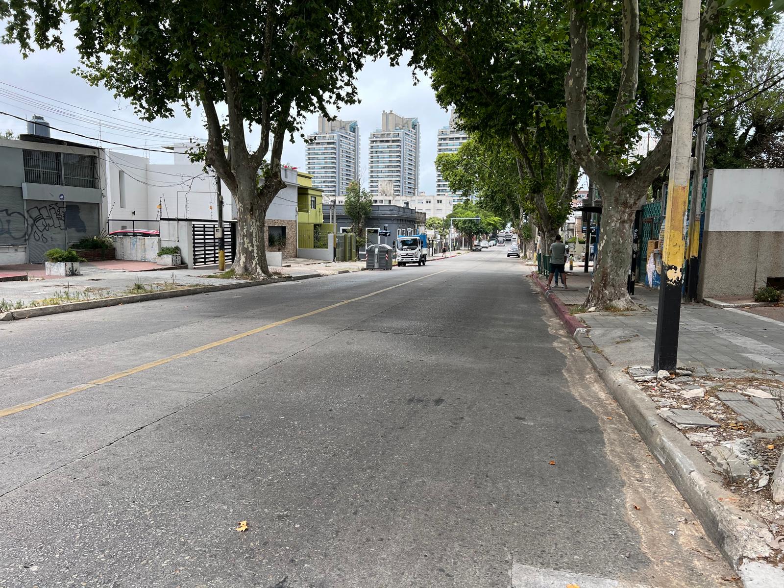 Venta Local Comercial - Solano López Y Dalmiro Costa. Ref. #BDEAAD -  InfoCasas.com.uy