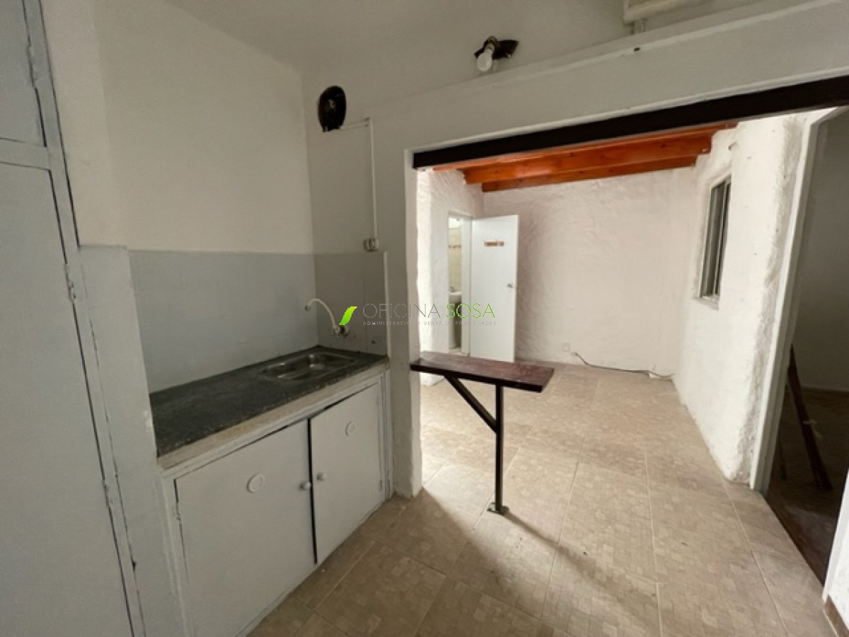 DUQUE DE LOS ABRUZZOS AP 1. Ref MEB53D