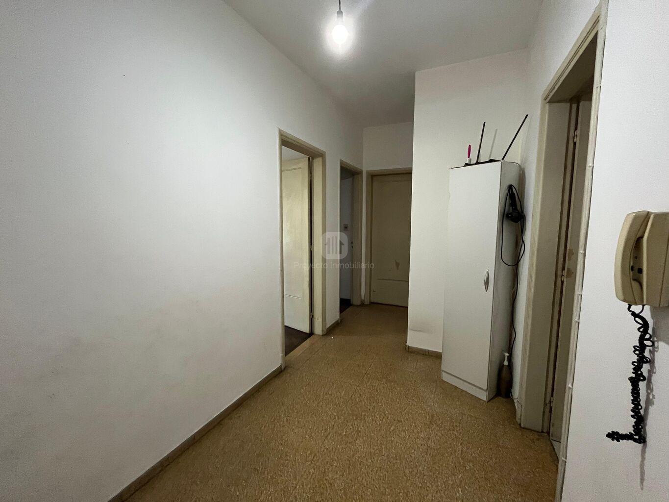 OPORTUNIDAD PARA INVERSORES - VENTA APTO ZONA TRES CRUCES - Więcej
