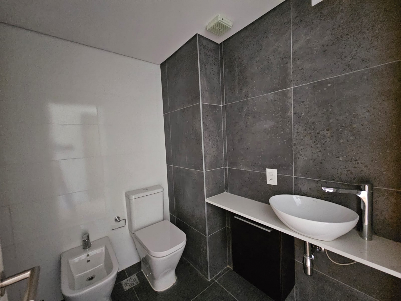 Hermoso Monoambiente con terraza de uso exclusivo en Punta Carretas - Widok 5