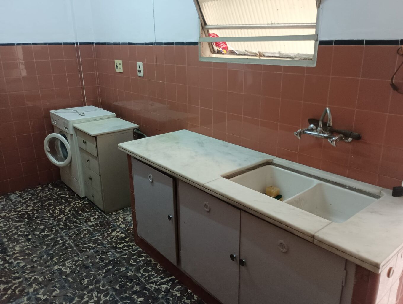 Mercedes y Yaguarón, amplio, balcón, vacío. Consulte. – pohled 6