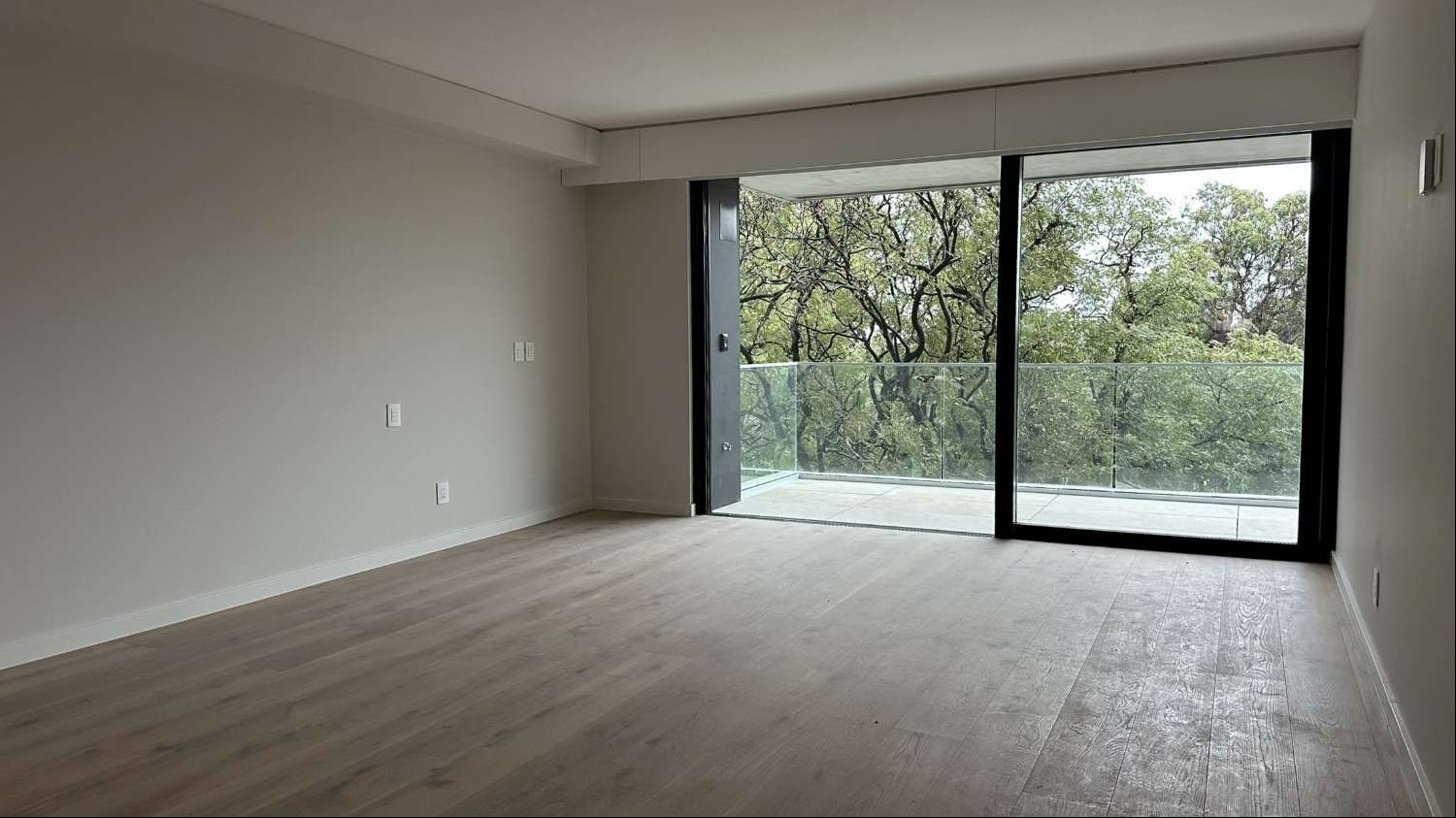 Venta Apartamento Golf 3 dormitorios y servicio – další