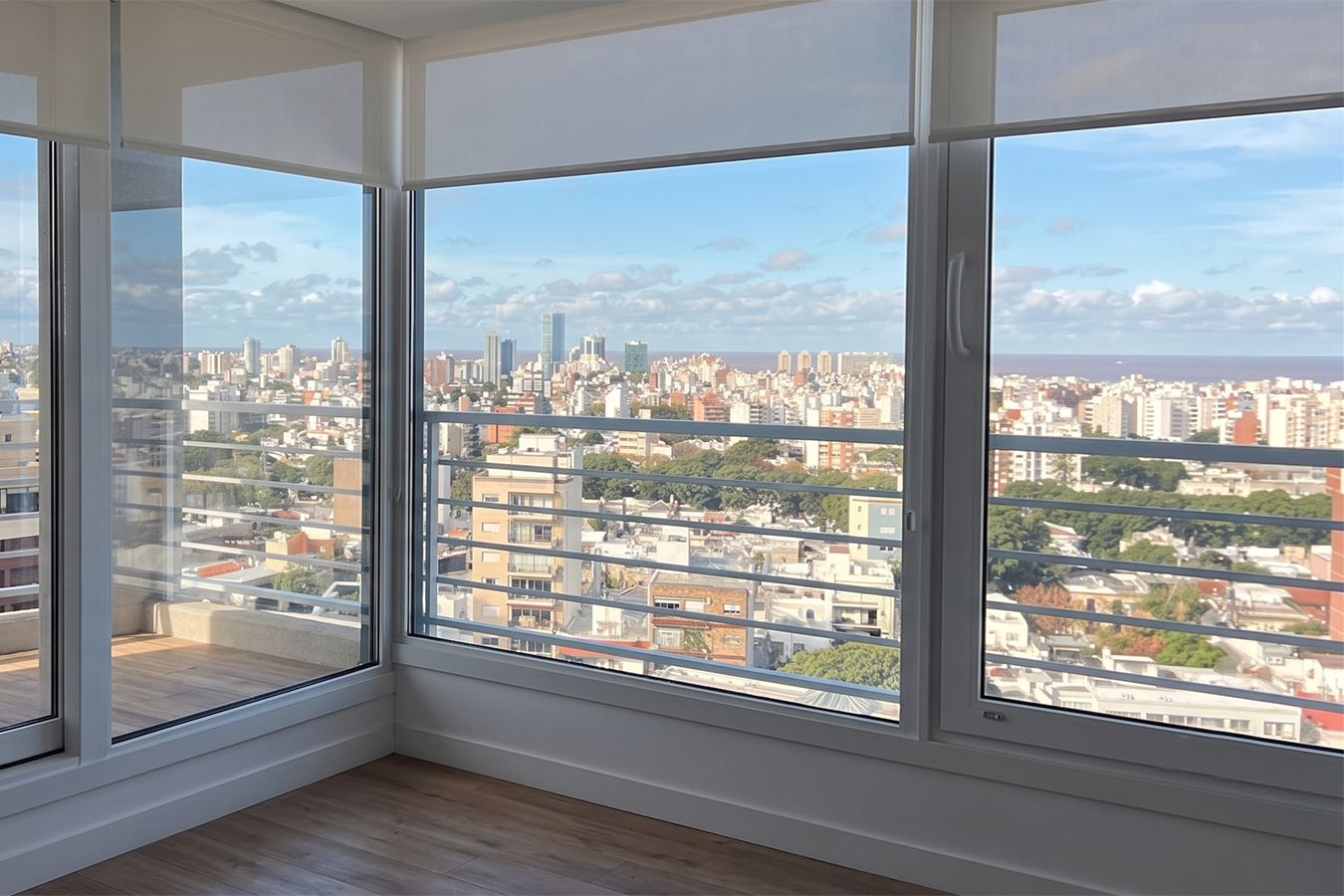Venta Apartamento en Pocitos 10306, en Joy Montevideo, de 2 dormitorios con terraza - Widok 3