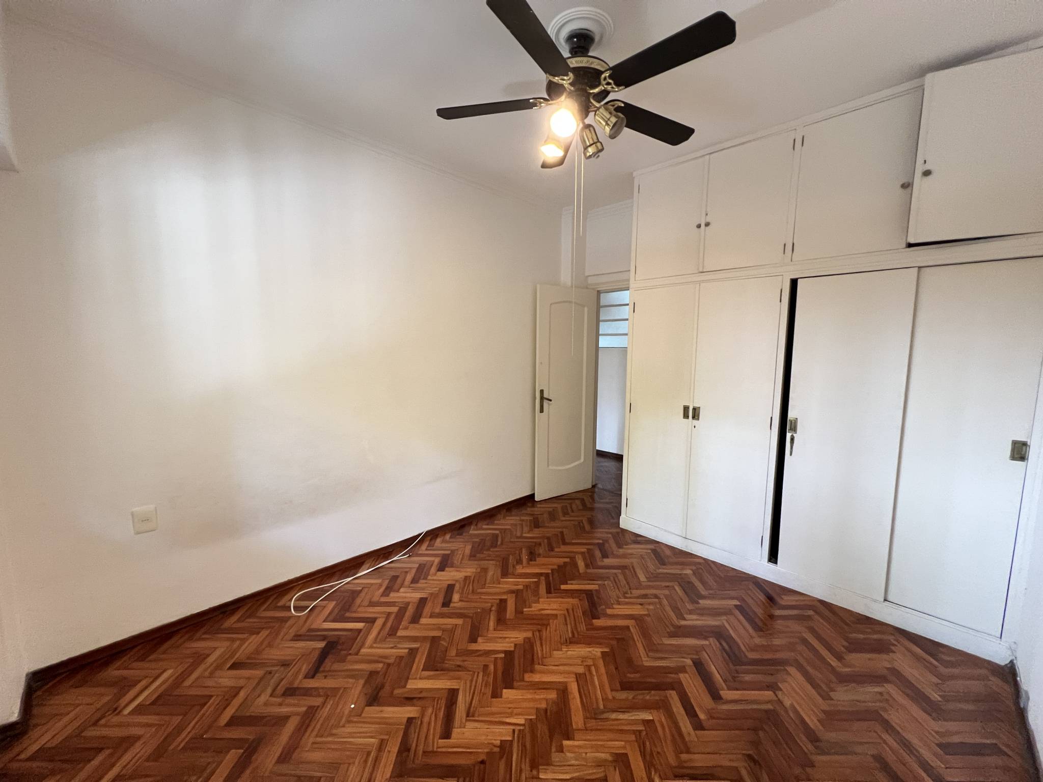 Venta Apartamento Dos Dormitorios y servicio en Pocitos – pohled 6