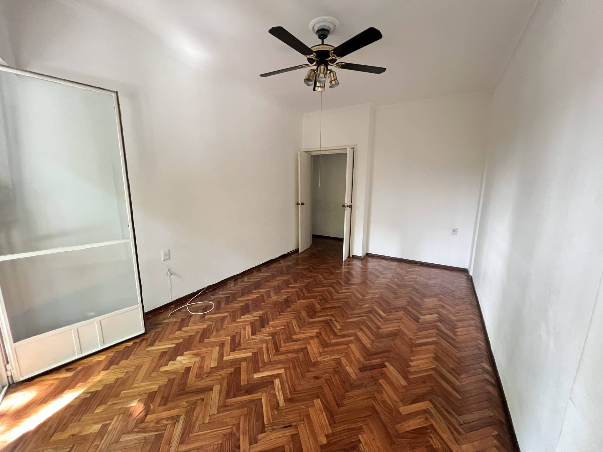 Venta Apartamento Dos Dormitorios y servicio en Pocitos – pohled 3