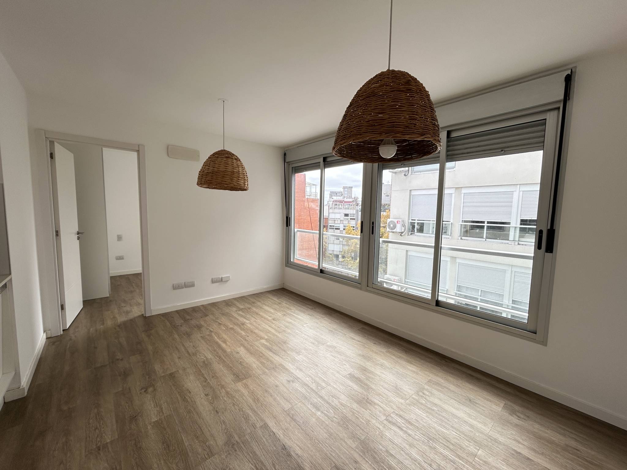 Alquiler - Apartamento Con Un Dormitorio En Pocitos - Luis B. Cavia Y Av. Brasil