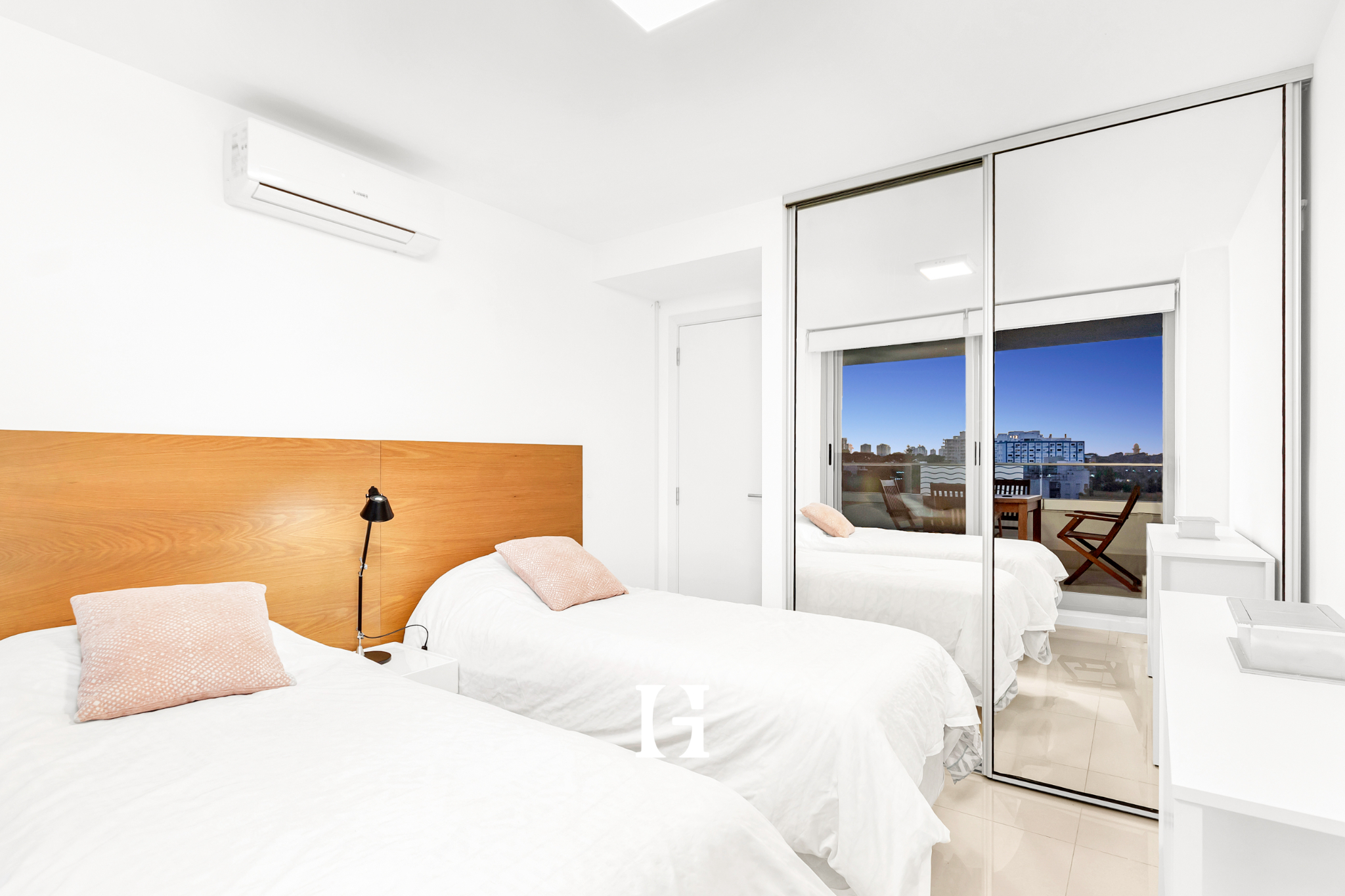 Venta Apto 3 Dorm, 3 Baños, Balcón Y Garage Doble En Playa Brava - Aanzicht 6