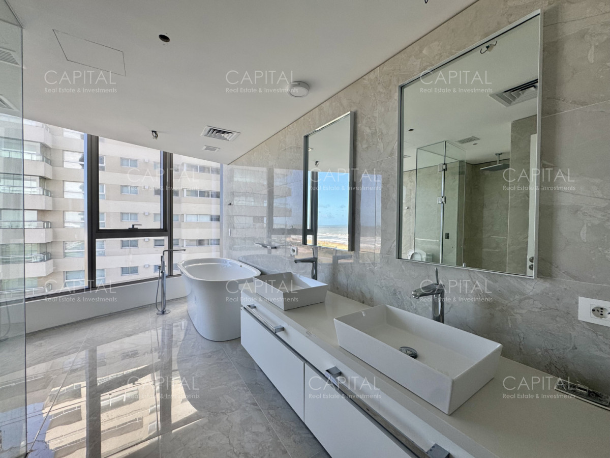 TRUMP TOWER DE TRES DORMITORIOS Y SERVICIO EN VENTA PUNTA DEL ESTE - Widok 5