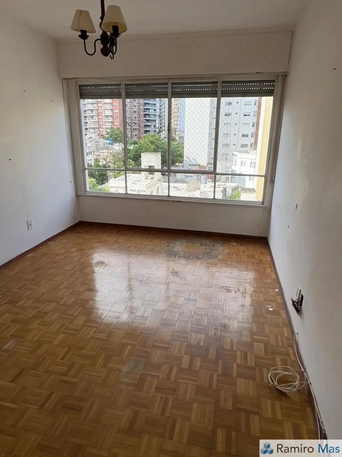 Apartamento en venta c/ cochera en Pocitos-Punta Carretas - Widok 3