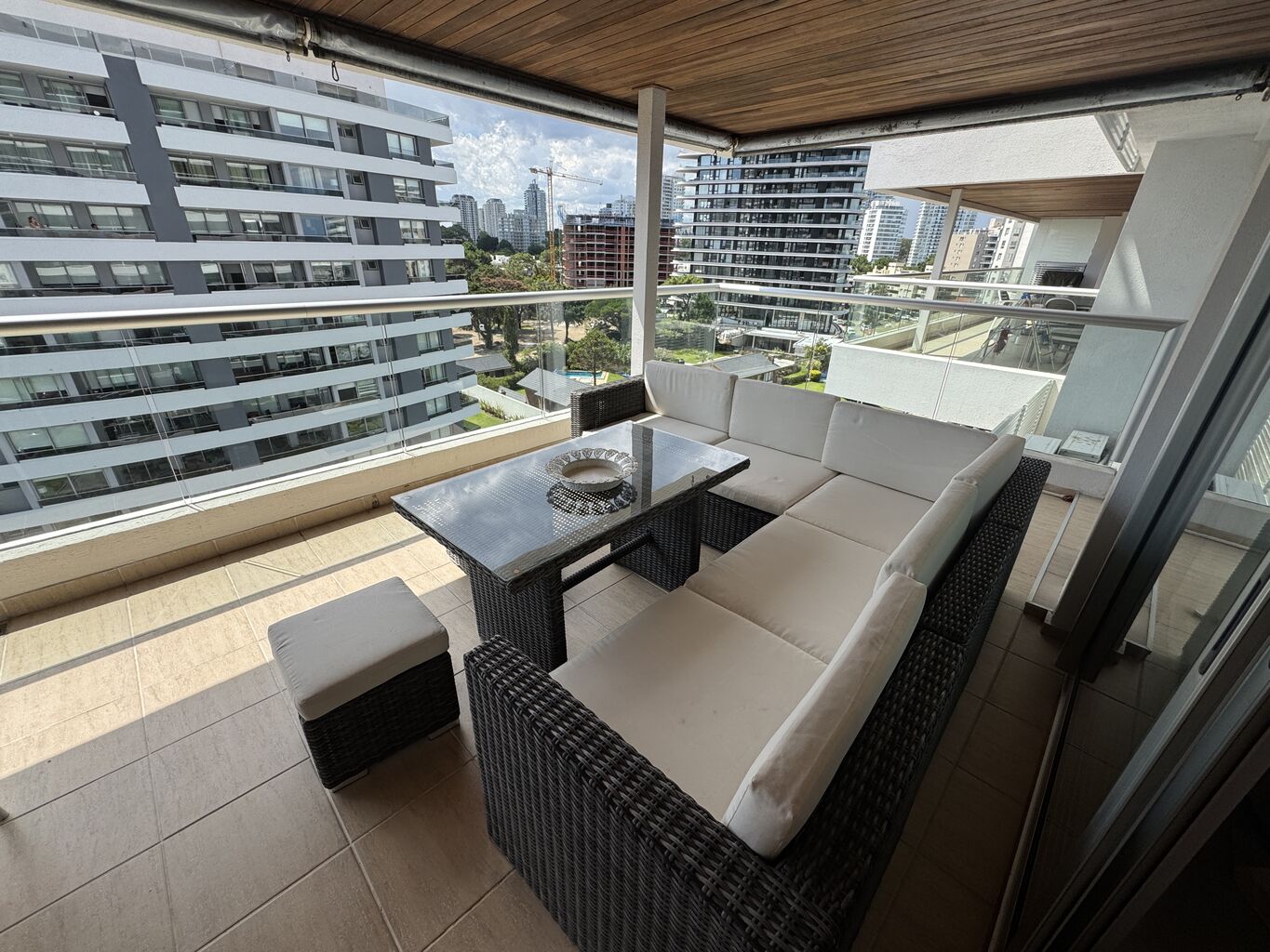 Venta Apartamento 2 Dormitorios Brava Icon Brava - Vista 3
