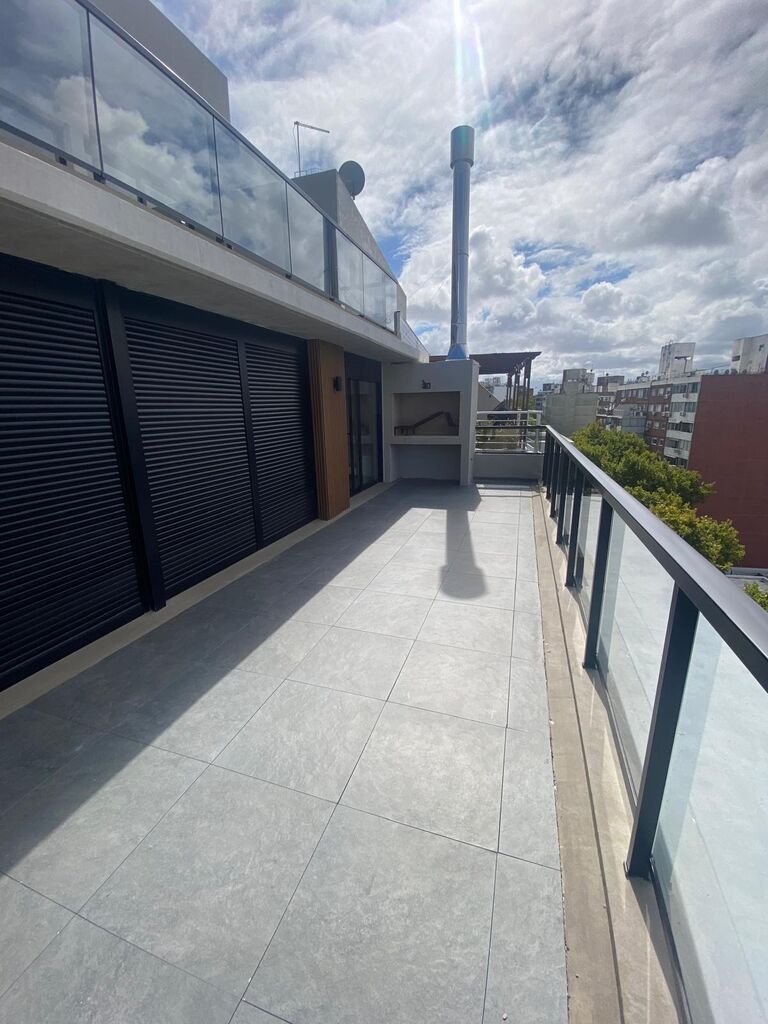 Venta pent-house a estrenar 2 dormitoritos , terraza 20 m² y garage doble , totalmente equipado - Widok 2