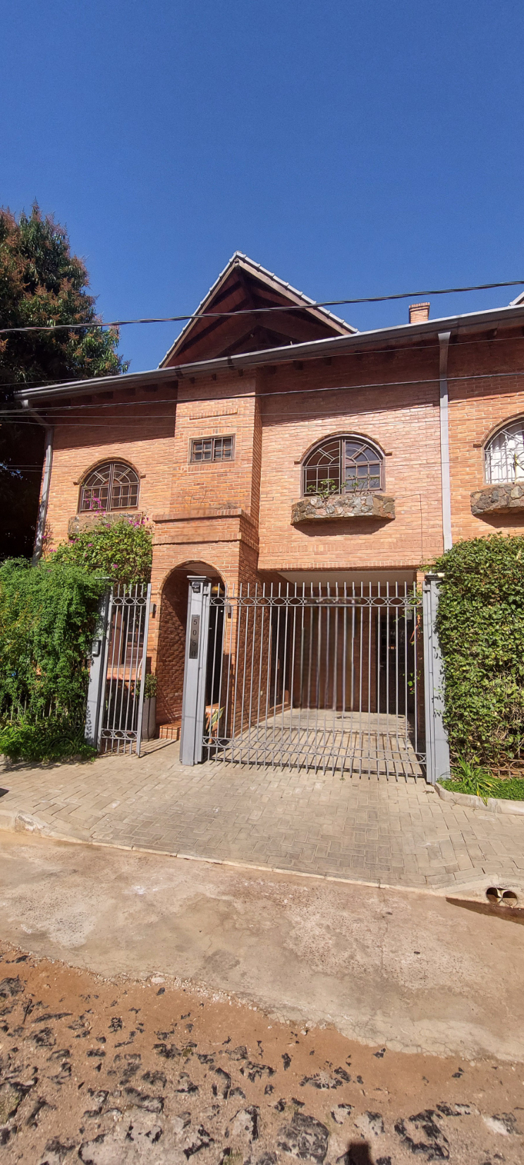 Vendo Duplex De 3 Niveles Bo Recoleta 350 M2 Construido Ref F1272B Infocasas Com Py