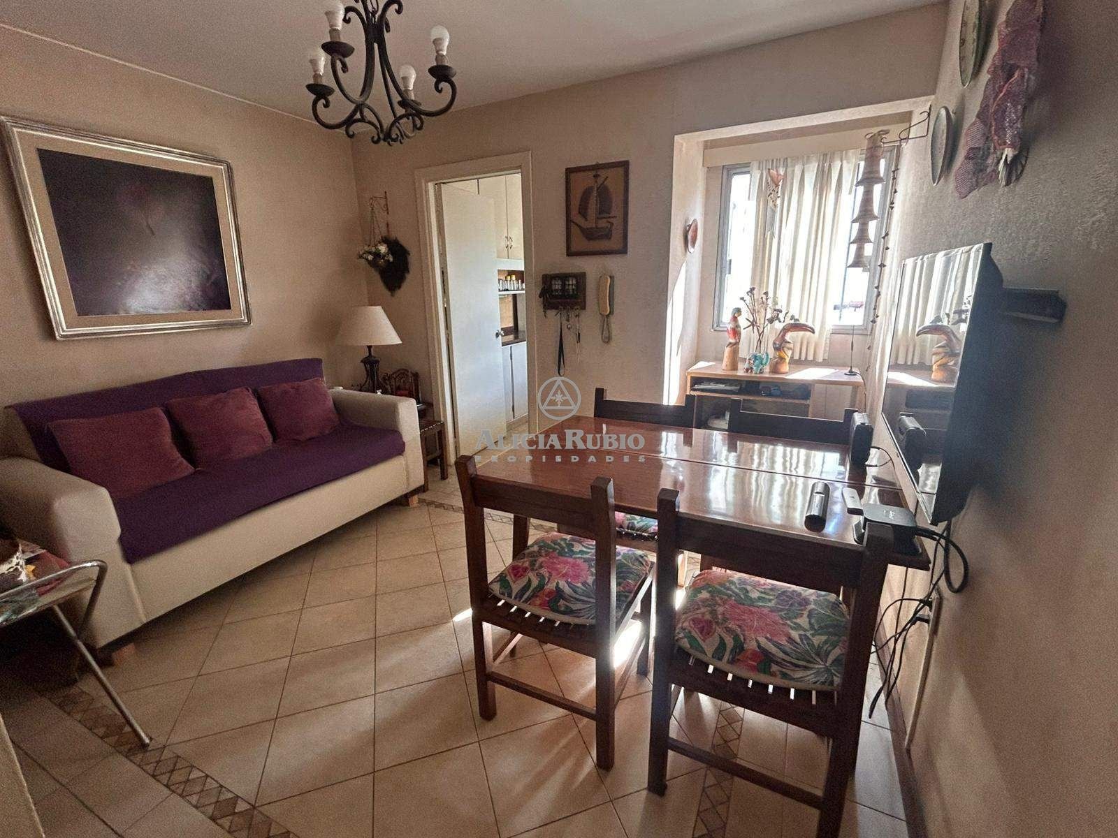 CAVIA Y ROQUE GRASERAS. BALCON. ESTAR. SUITE. GARAJE FIJO. GC$18.000 CON LOSA Y PORT - Bild 6