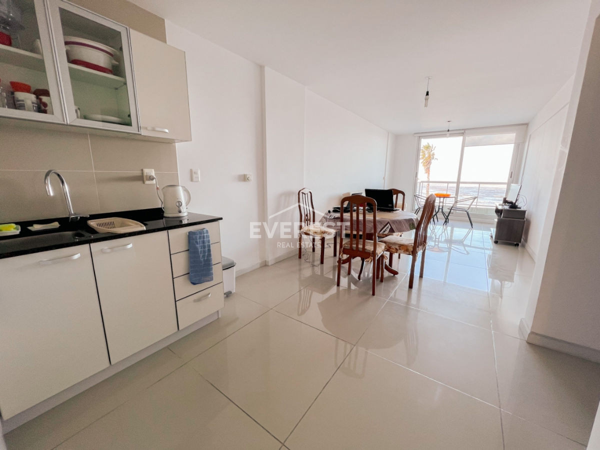 Venta y alquiler Malvín 2 Dormitorios rambla - Widok 5