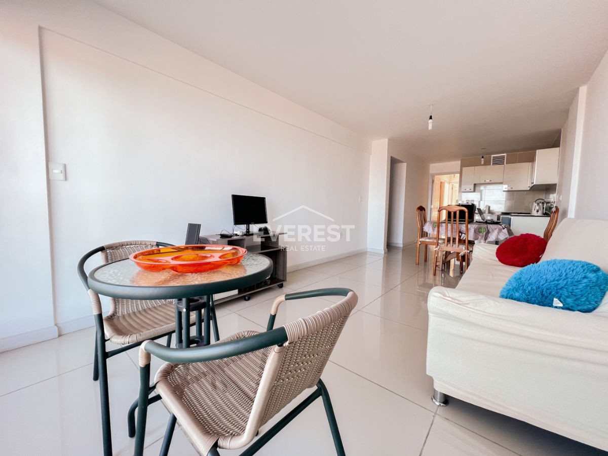 Venta y alquiler Malvín 2 Dormitorios rambla - Widok 3