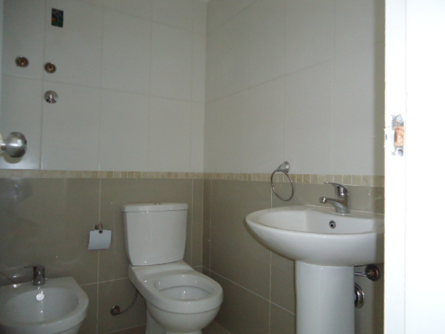 Venta apartamento ambiente Bv. Artigas, a pasos de 18 de Julio y Terminal Shopping Tres Cruces * Oportunidad* - Więcej