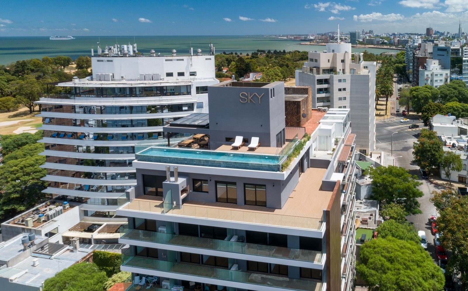 Venta Apartamento Punta Carretas 2 dormitorios  Garajes Piscina Barbacoa Gym Microcine - Widok 3
