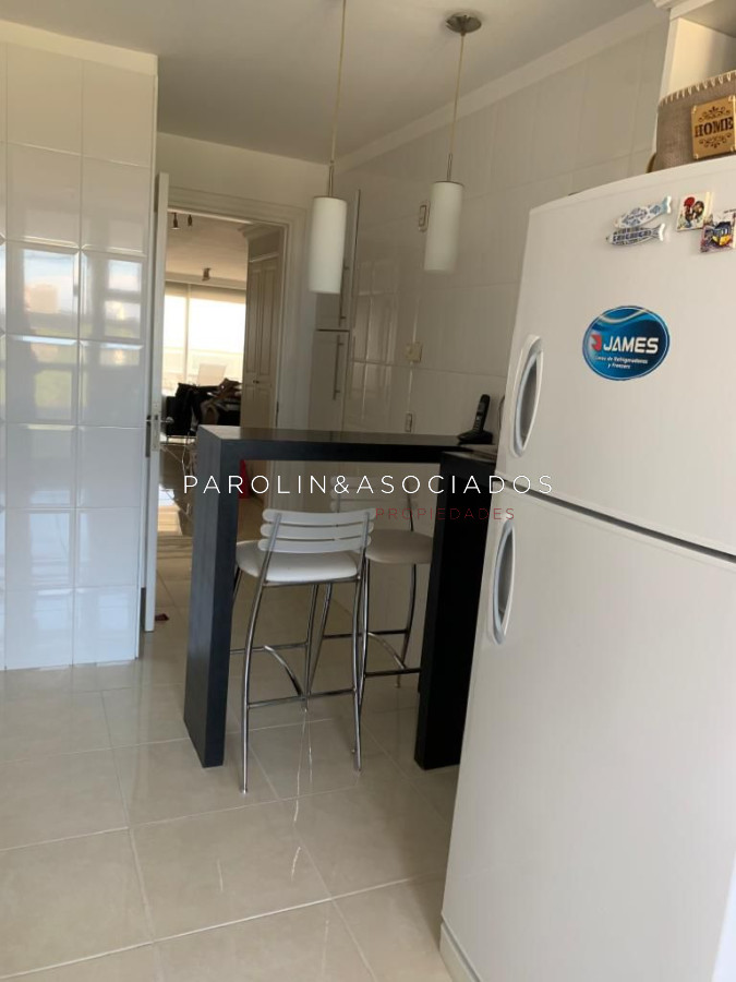 Apartamento en Le jardin , central de 3 dormitorios en venta, Playa mansa - Bild 4