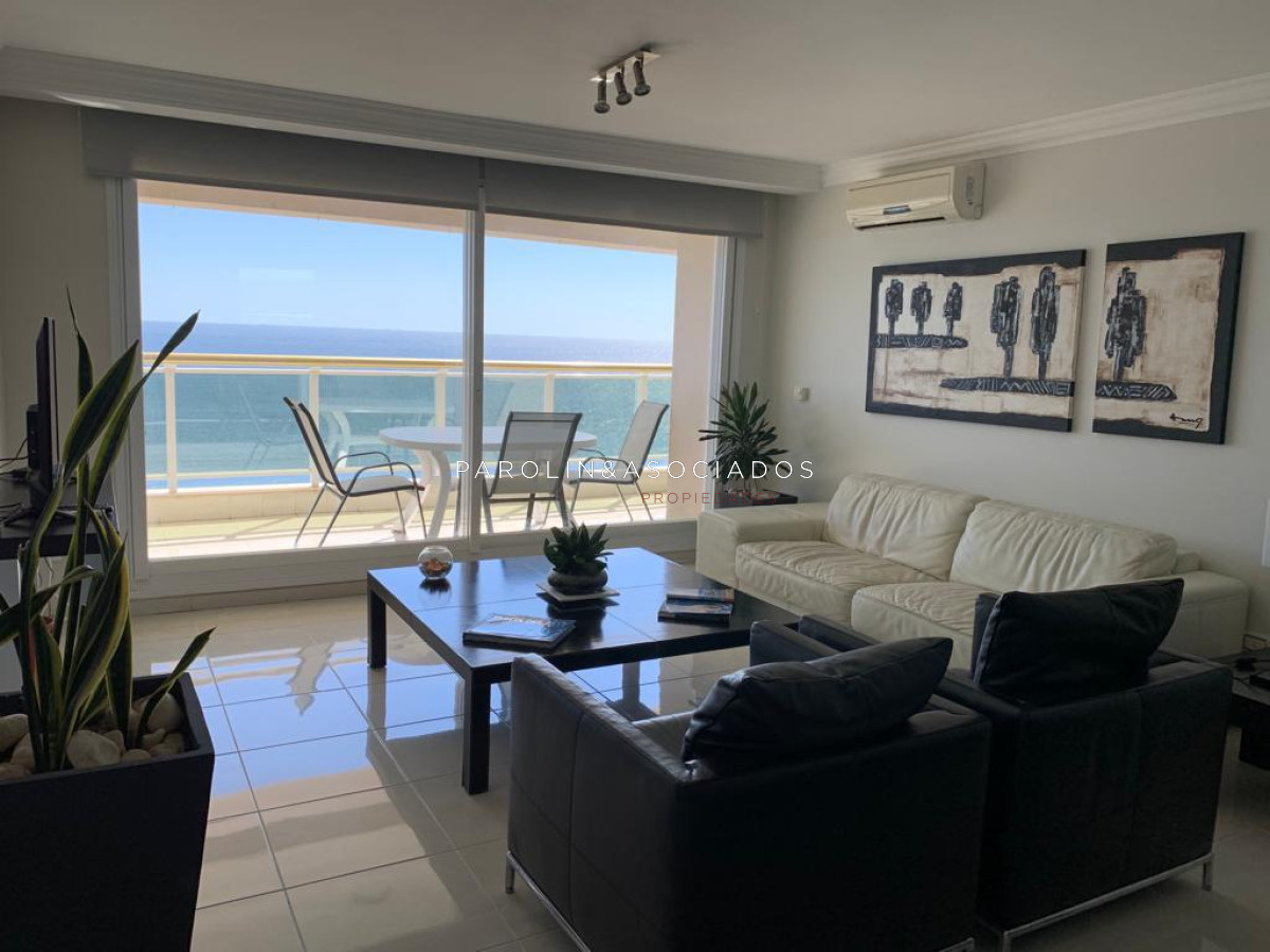 Apartamento en Le jardin , central de 3 dormitorios en venta, Playa mansa - Bild 3