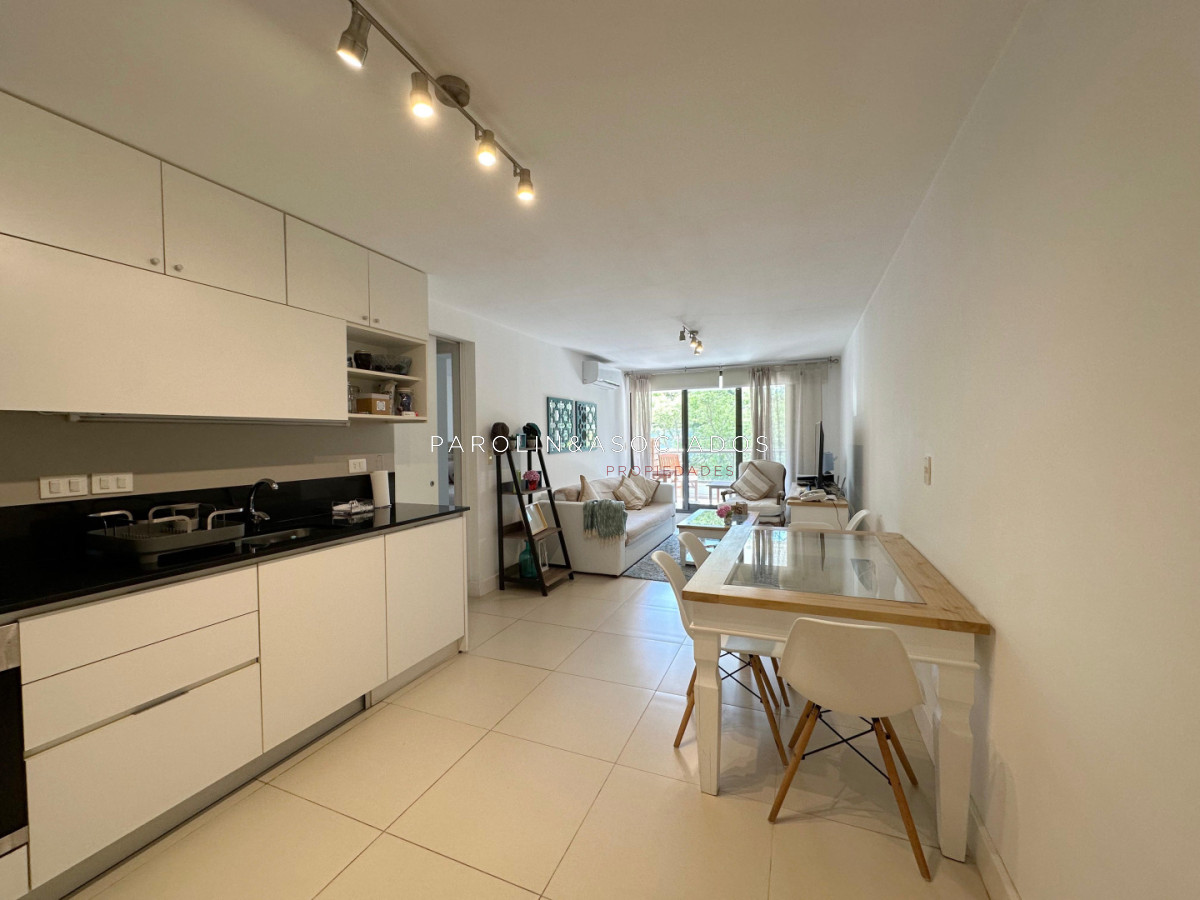 Departamento en Venta en Edificio Unique, Punta Del Este - Altro