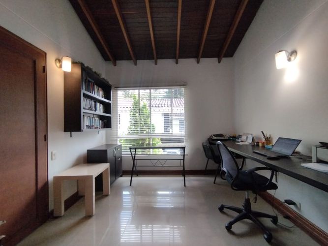 Casa de 3 alcobas en arriendo en La Florida, Medellín, 350 m² · foto 10 de 18