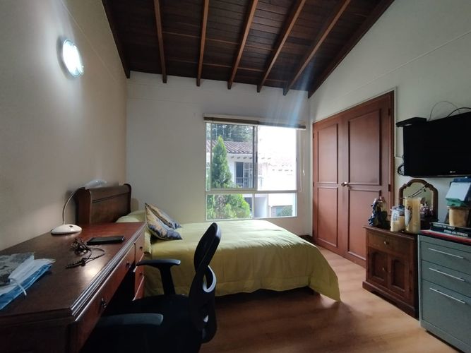 Casa de 3 alcobas en arriendo en La Florida, Medellín, 350 m² · foto 15 de 18