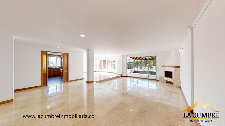Casa de 4 alcobas en arriendo en El Tesoro, Medellín, 354 m² · foto 7 de 20