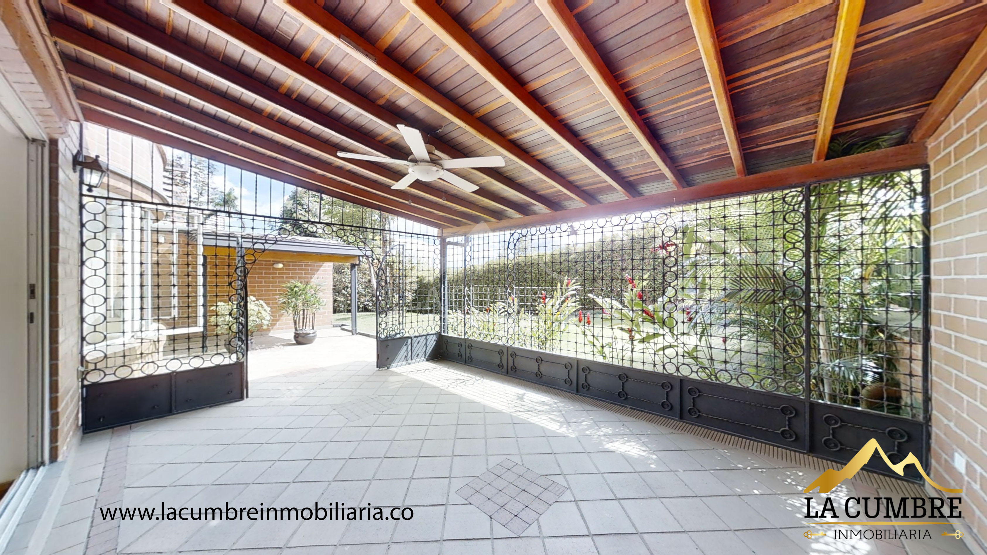 Casa en venta en El Poblado, Medellín 3
