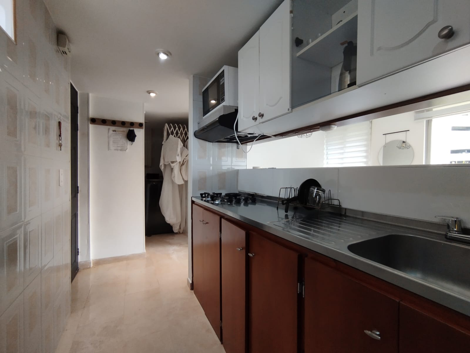 Apartamento en arriendo en Altos Del Poblado, Medellín · foto 4 de 14