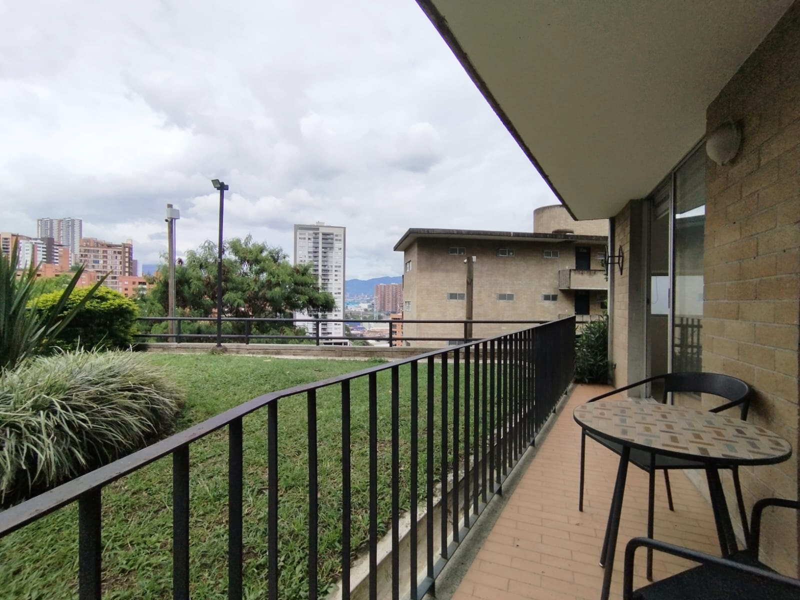 Apartamento en arriendo en Altos Del Poblado, Medellín · foto 14 de 14