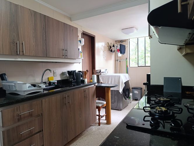 Apartamento de 3 alcobas en venta en El Diamante No.2, Medellín, 147 m² · foto 9 de 17