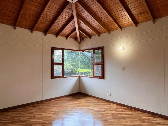 Casa de 5 alcobas en venta en Llano Grande, Rionegro, 400 m² · foto 12 de 16