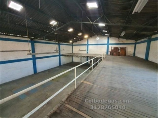 Bodega en venta en Guadalupe, Dosquebradas, 690 m² · foto 4 de 13