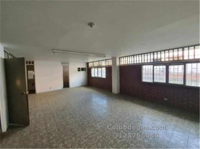Bodega en venta en Guadalupe, Dosquebradas, 690 m² · foto 7 de 13
