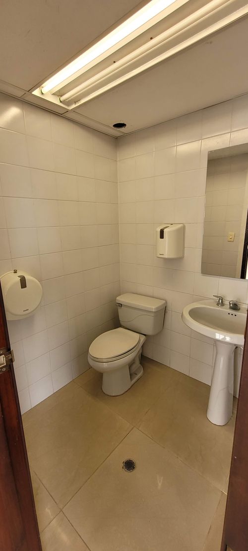 Edificio en venta en Santa Monica, Cali, 1026 m² · foto 12 de 19