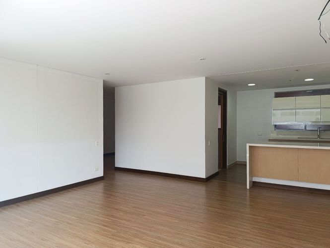 Apartamento de 2 alcobas en arriendo en Los Balsos, Medellín, 122 m² · foto 7 de 19