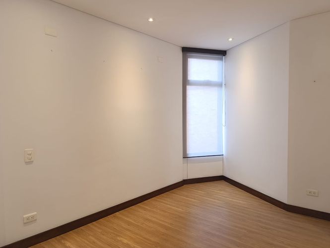 Apartamento de 2 alcobas en arriendo en Los Balsos, Medellín, 122 m² · foto 8 de 19