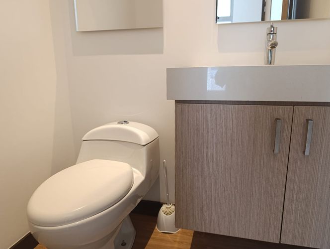 Apartamento de 2 alcobas en arriendo en Los Balsos, Medellín, 122 m² · foto 18 de 19