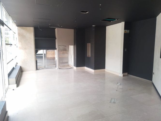 Local en venta en La Mota, Medellín, 326 m² · foto 11 de 15